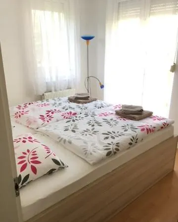 Solemio Apartman Kalocsa Exterior photo