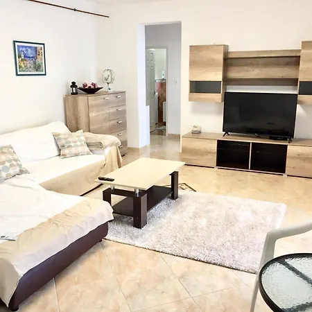Solemio Apartman Kalocsa Exterior photo